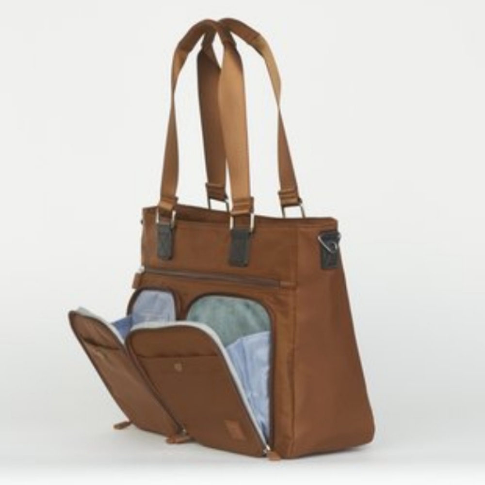 IHKWIP cargo catchall tote w/2 straps nwot